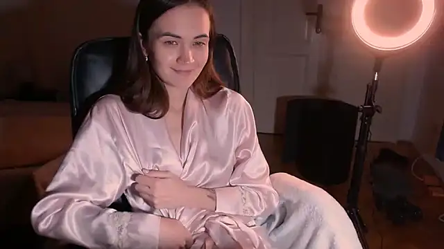 Snapshot of EvelynGG chatting on January 2025 09:55:02 AM EvelynGG online show from January 2025 09:55:02 AM