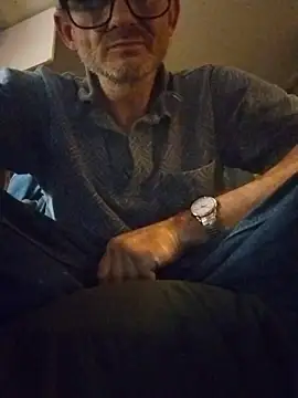 ROBERT0516 online show from November 2025 02:54:02 AM