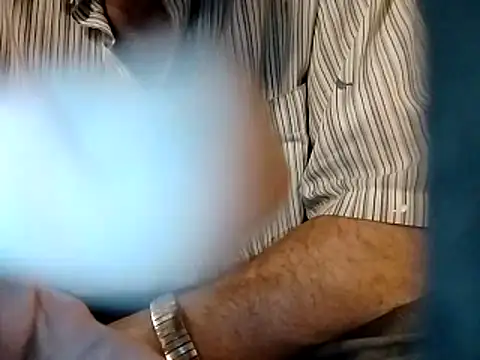 ROBERT0516 online show from March 2026 03:43:01 AM