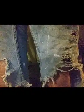 ROBERT0516 online show from April 2026 10:27:02 AM