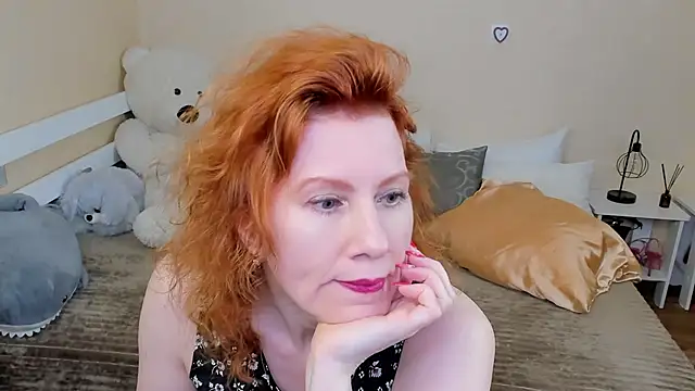 Snapshot of FoxySophia chatting on January 2025 03:39:01 PM FoxySophia online show from January 2025 03:39:01 PM