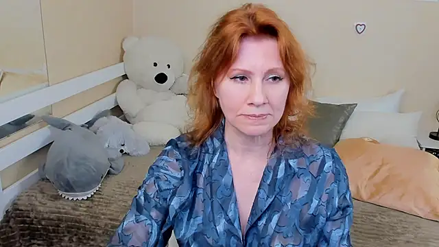 Snapshot of FoxySophia chatting on January 2025 09:28:01 AM FoxySophia online show from January 2025 09:28:01 AM