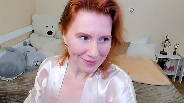 Snapshot of FoxySophia chatting on January 2025 11:32:02 PM FoxySophia online show from January 2025 11:32:02 PM