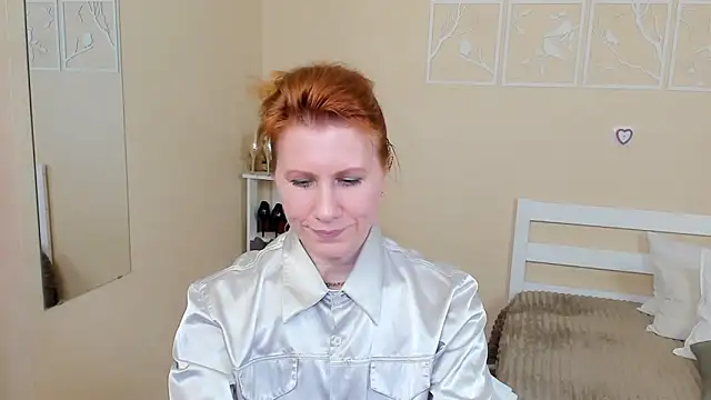 Snapshot of FoxySophia chatting on January 2025 12:15:02 AM FoxySophia online show from January 2025 12:15:02 AM