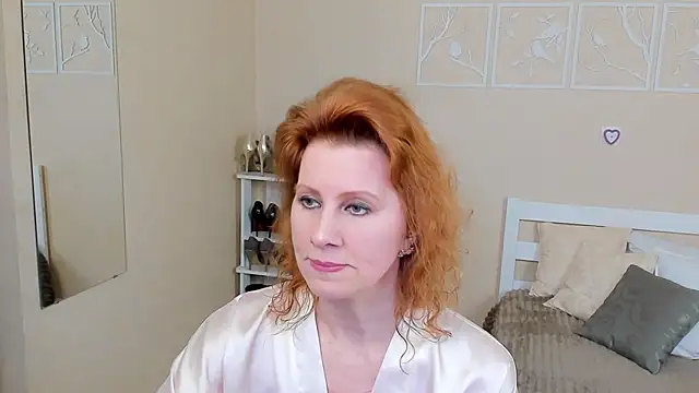 Snapshot of FoxySophia chatting on February 2025 07:49:01 PM FoxySophia online show from February 2025 07:49:01 PM