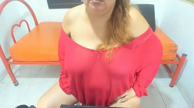 Snapshot of beckyummys chatting on February 2025 03:16:01 PM beckyummys online show from February 2025 03:16:01 PM