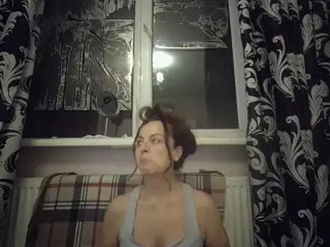Snapshot of LindaStarS chatting on January 2025 04:55:02 PM LindaStarS online show from January 2025 04:55:02 PM