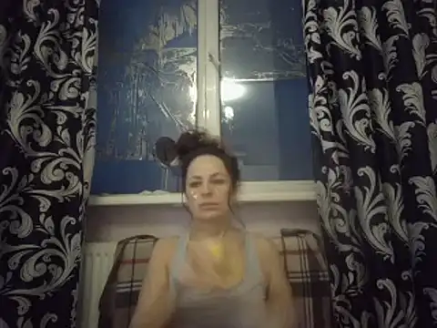 Snapshot of LindaStarS chatting on February 2025 04:48:02 AM LindaStarS online show from February 2025 04:48:02 AM