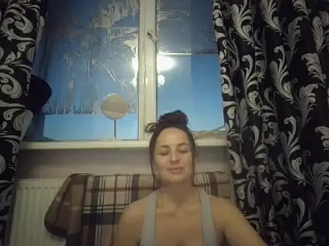 Snapshot of LindaStarS chatting on February 2025 04:10:02 PM LindaStarS online show from February 2025 04:10:02 PM