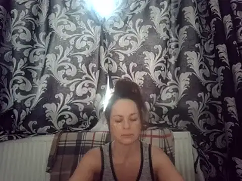 Snapshot of LindaStarS chatting on March 2025 05:52:02 AM LindaStarS online show from March 2025 05:52:02 AM