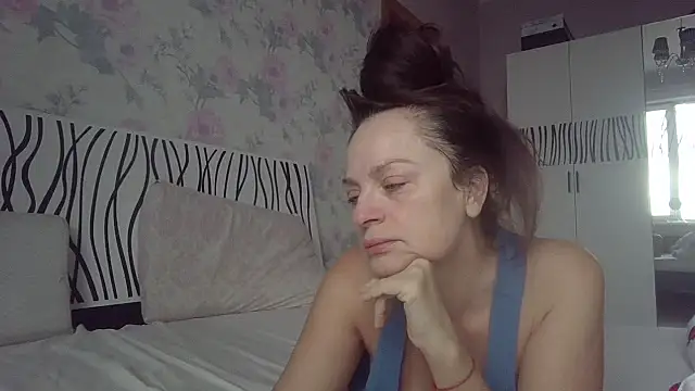 LindaStarS online show from December 2025 06:17:02 AM