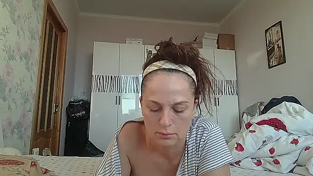 LindaStarS online show from May 2026 04:39:01 PM