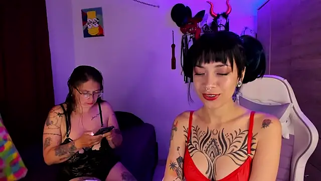 dungeongirls online show from March 2026 07:36:02 PM