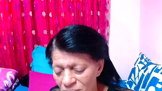 SLUTTYROXY online show from November 2025 05:46:02 AM