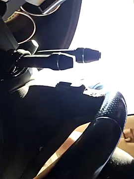 UncutHammer69 online show from April 2026 10:23:02 PM