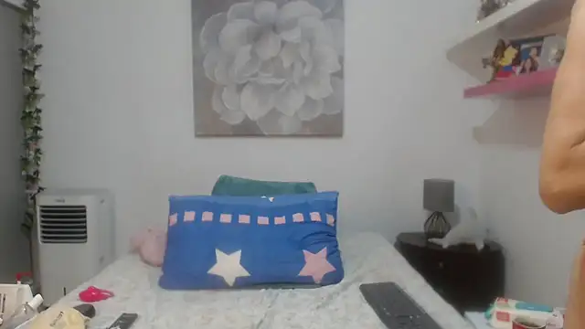 CindyCrawford online show from February 2026 03:16:02 AM