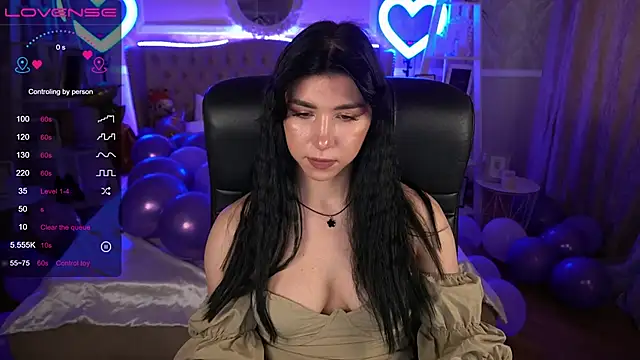 Snapshot of EmilyCandyy chatting on January 2025 07:38:01 AM EmilyCandyy online show from January 2025 07:38:01 AM