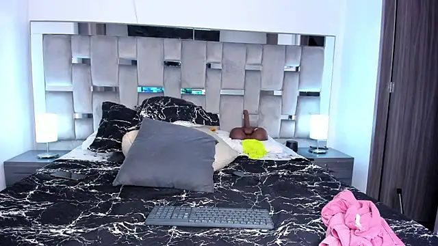 Cammiila online show from March 2025 10:47:01 PM