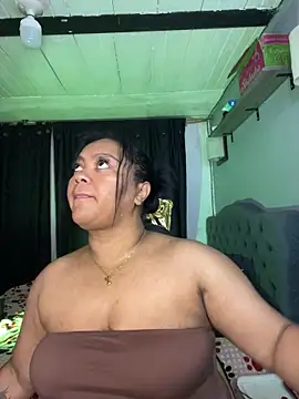 Snapshot of yanza2002 chatting on September 2025 11:10:01 PM yanza2002 online show from September 2025 11:10:01 PM