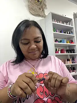 Snapshot of yanza2002 chatting on October 2025 11:00:02 PM yanza2002 online show from October 2025 11:00:02 PM