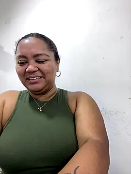 Snapshot of yanza2002 chatting on November 2025 12:10:01 AM yanza2002 online show from November 2025 12:10:01 AM