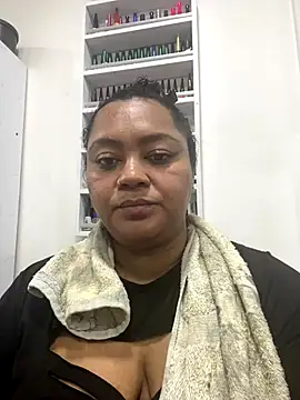 yanza2002 online show from December 2025 11:11:01 PM