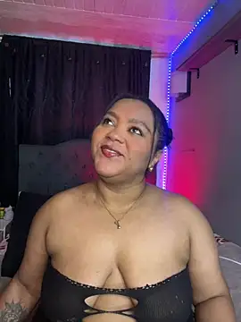 yanza2002 online show from February 2026 11:01:02 PM