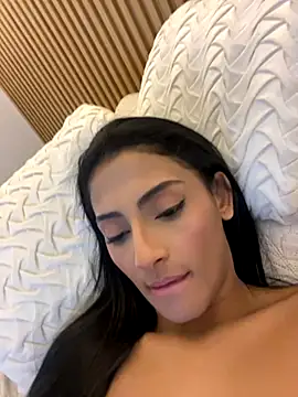 SUSIEPOWELL online show from September 2025 08:27:01 AM