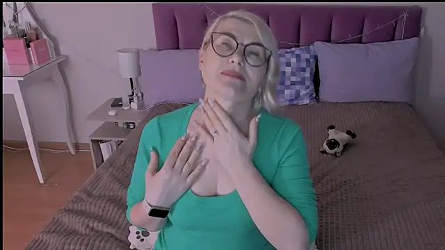 sabrinamacmarren online show from January 2025 03:28:02 PM