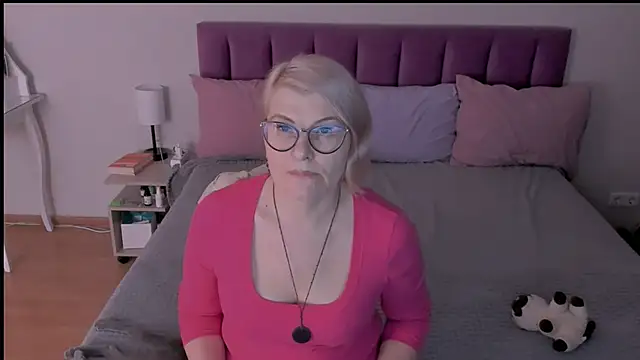 sabrinamacmarren online show from March 2025 07:42:02 PM