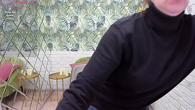 Paris Cherry online show from March 2025 04:56:01 AM