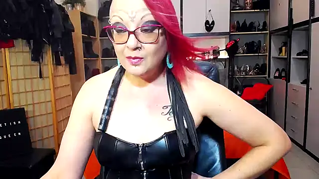 Snapshot of LindaDaemonX chatting on December 2024 08:26:02 AM LindaDaemonX online show from December 2024 08:26:02 AM