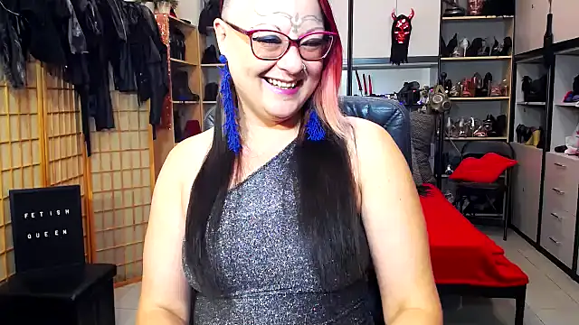 Snapshot of LindaDaemonX chatting on September 2025 06:56:02 AM LindaDaemonX online show from September 2025 06:56:02 AM