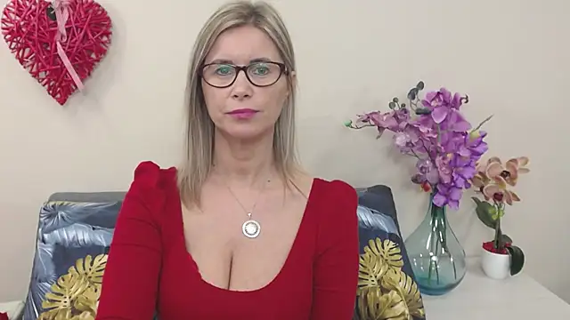Snapshot of DoreenSexy chatting on January 2025 01:30:01 PM DoreenSexy online show from January 2025 01:30:01 PM