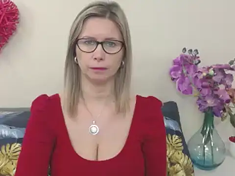 Snapshot of DoreenSexy chatting on February 2025 07:12:02 AM DoreenSexy online show from February 2025 07:12:02 AM