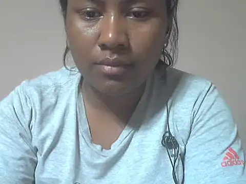 cutybigass online show from July 2026 05:37:02 PM