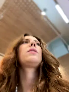 MariiD online show from October 2025 09:11:01 AM