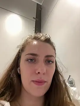 MariiD online show from March 2026 08:26:33 AM