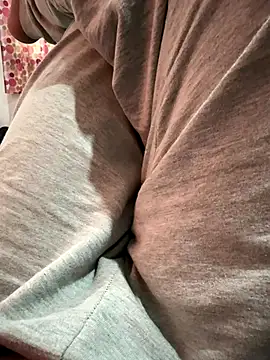 Randy642001 online show from November 2025 10:48:01 AM