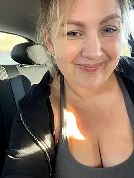 Anna Alexa online show from October 2025 12:06:01 PM