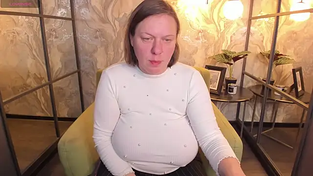 KellyPerfection online show from February 2025 05:05:02 PM