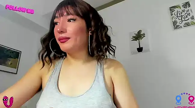 hottycrishina online show from December 2024 07:47:01 AM