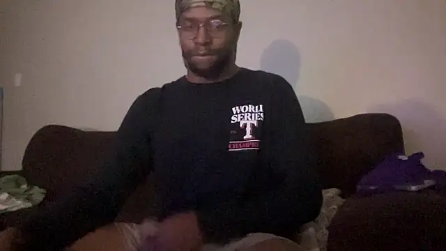 Snapshot of daloyhasabigdick chatting on February 2026 09:40:01 AM daloyhasabigdick online show from February 2026 09:40:01 AM