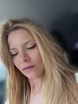 Snapshot of AnastasiaAniess chatting on May 2026 02:02:02 PM AnastasiaAniess online show from May 2026 02:02:02 PM
