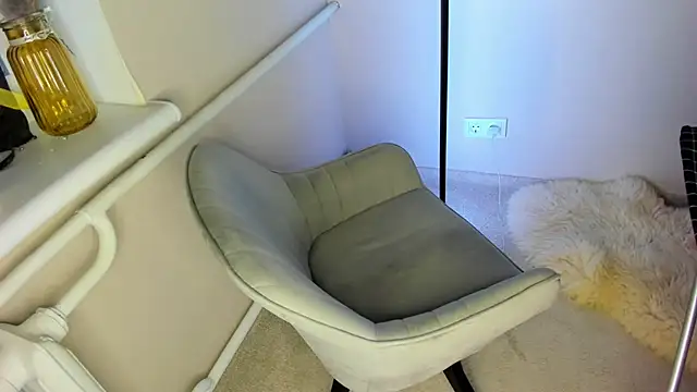 Snapshot of Leila_Libertas chatting on December 2024 11:46:01 AM Leila Libertas online show from December 2024 11:46:01 AM