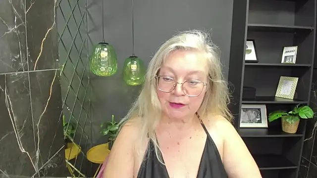 NataliMellow online show from October 2025 03:21:01 PM