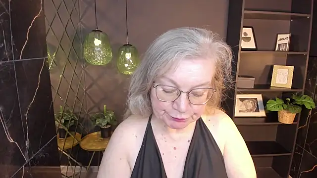 NataliMellow online show from May 2026 01:19:01 PM