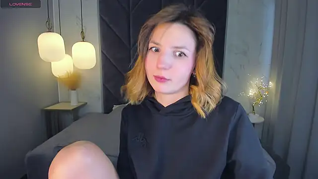 Snapshot of JaneGraceful chatting on December 2024 12:38:01 PM JaneGraceful online show from December 2024 12:38:01 PM