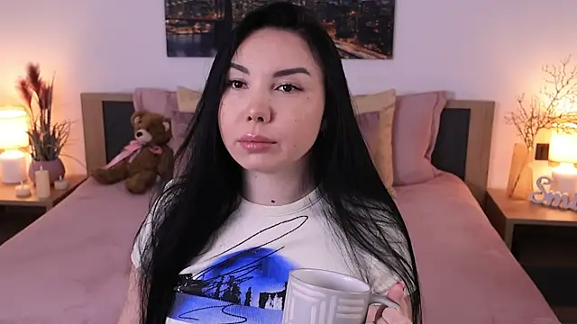 Snapshot of Leila__Sweet chatting on March 2025 07:14:02 AM Leila Sweet online show from March 2025 07:14:02 AM