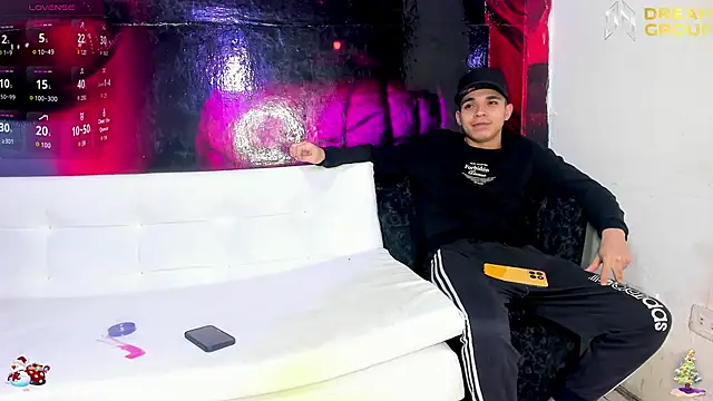 AmazingPartys online show from December 2025 01:50:02 PM